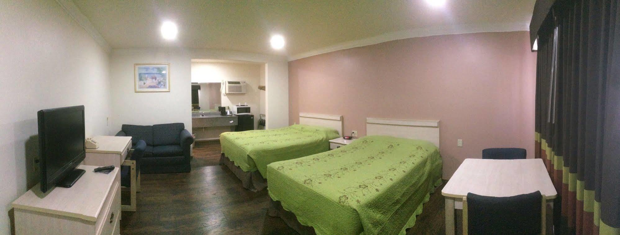 Hotel The Woodrose- Newly Renovated Willits
