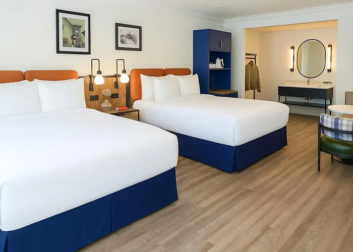 The Woodrose- Newly Renovated