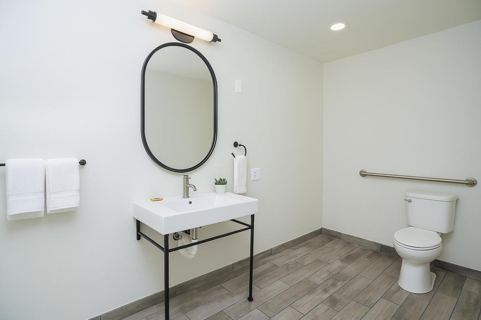The Woodrose- Newly Renovated