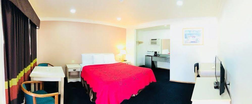 Hotel The Woodrose- Newly Renovated Willits